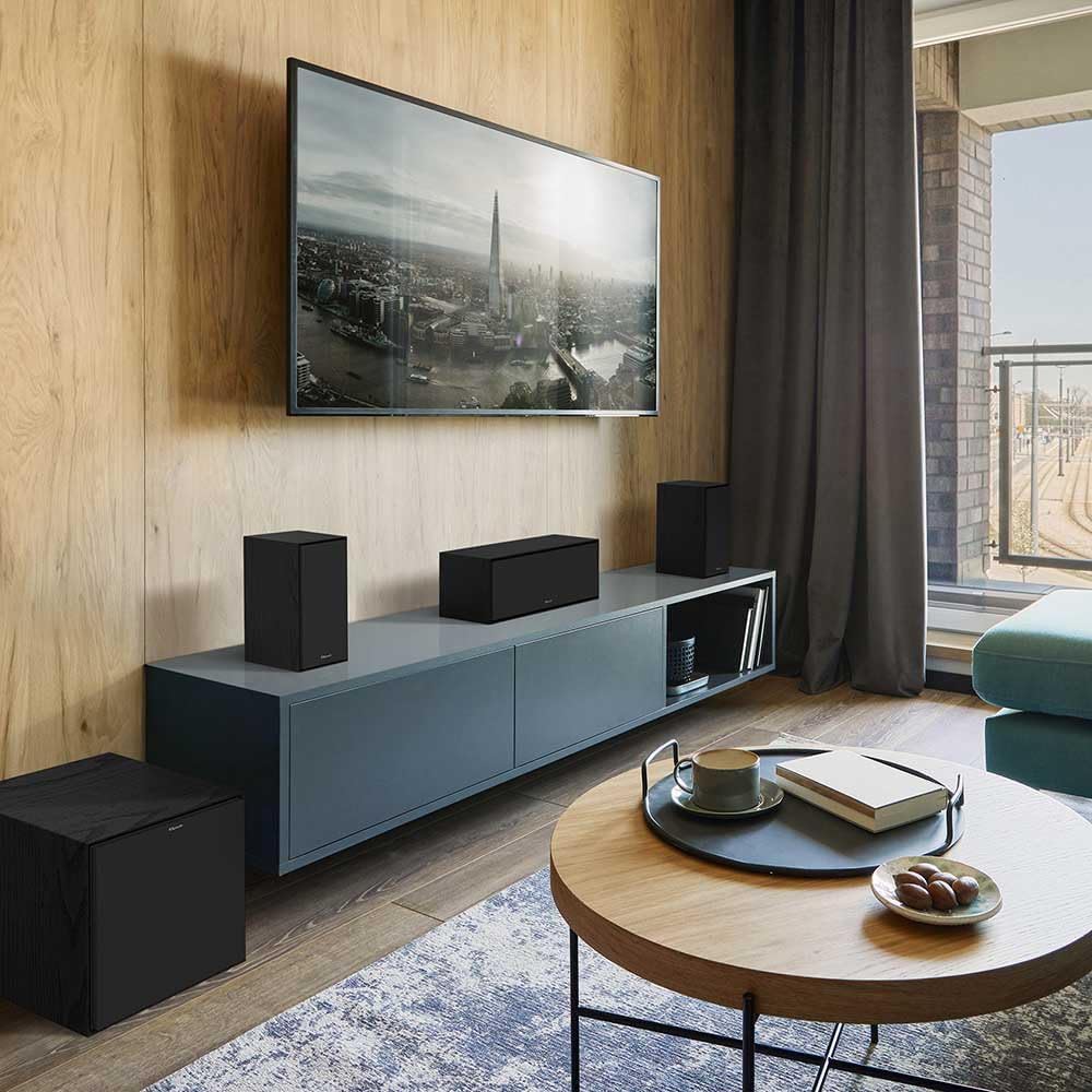 Klipsch Reference Next-Generation R-40M Horn-Loaded Bookshelf Speakers with 4' Spun-Copper Woofers for Best-in-Class Home Theater Sound in Black
