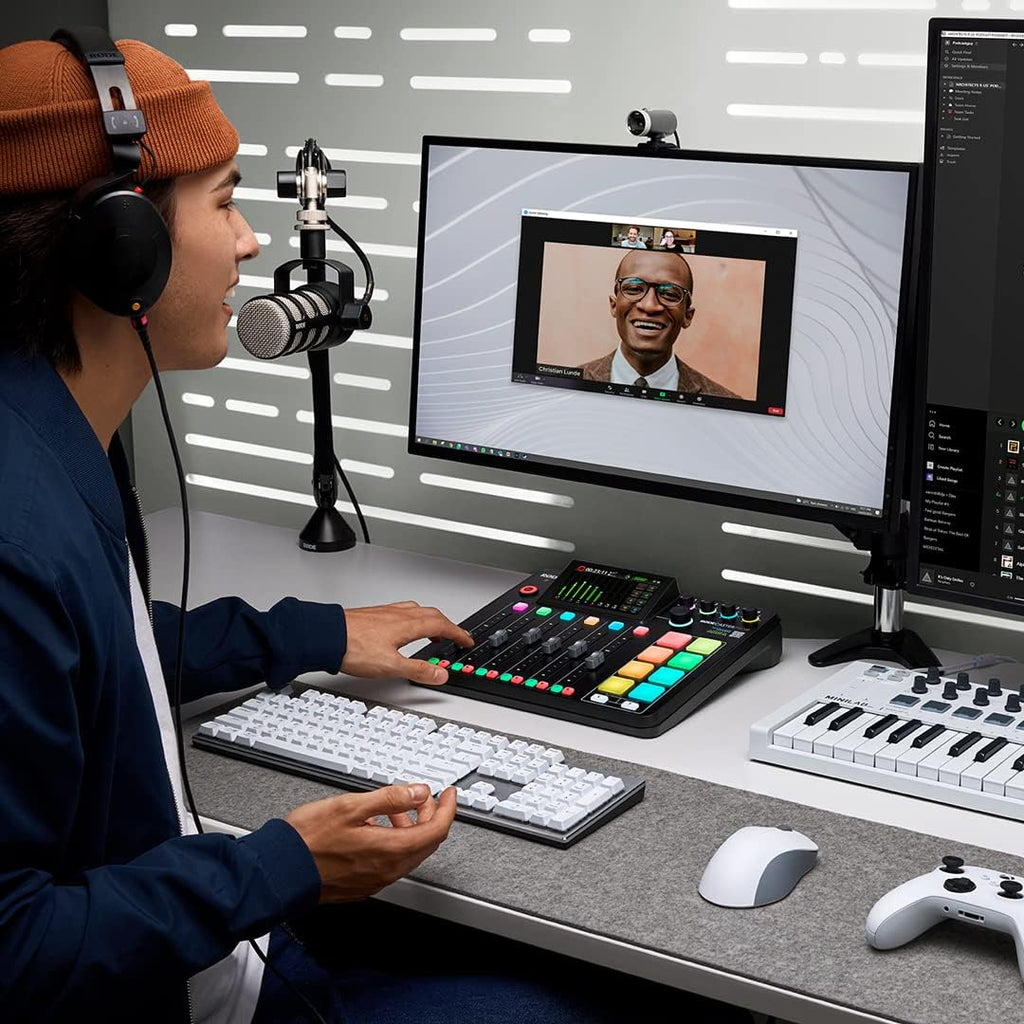Rode PodMic Dynamic Podcast Microphone with Rode PSA1+ Boom Arm, TH-02 Podcast Headphones, XLR Cable and StreamEye Polishing Cloth