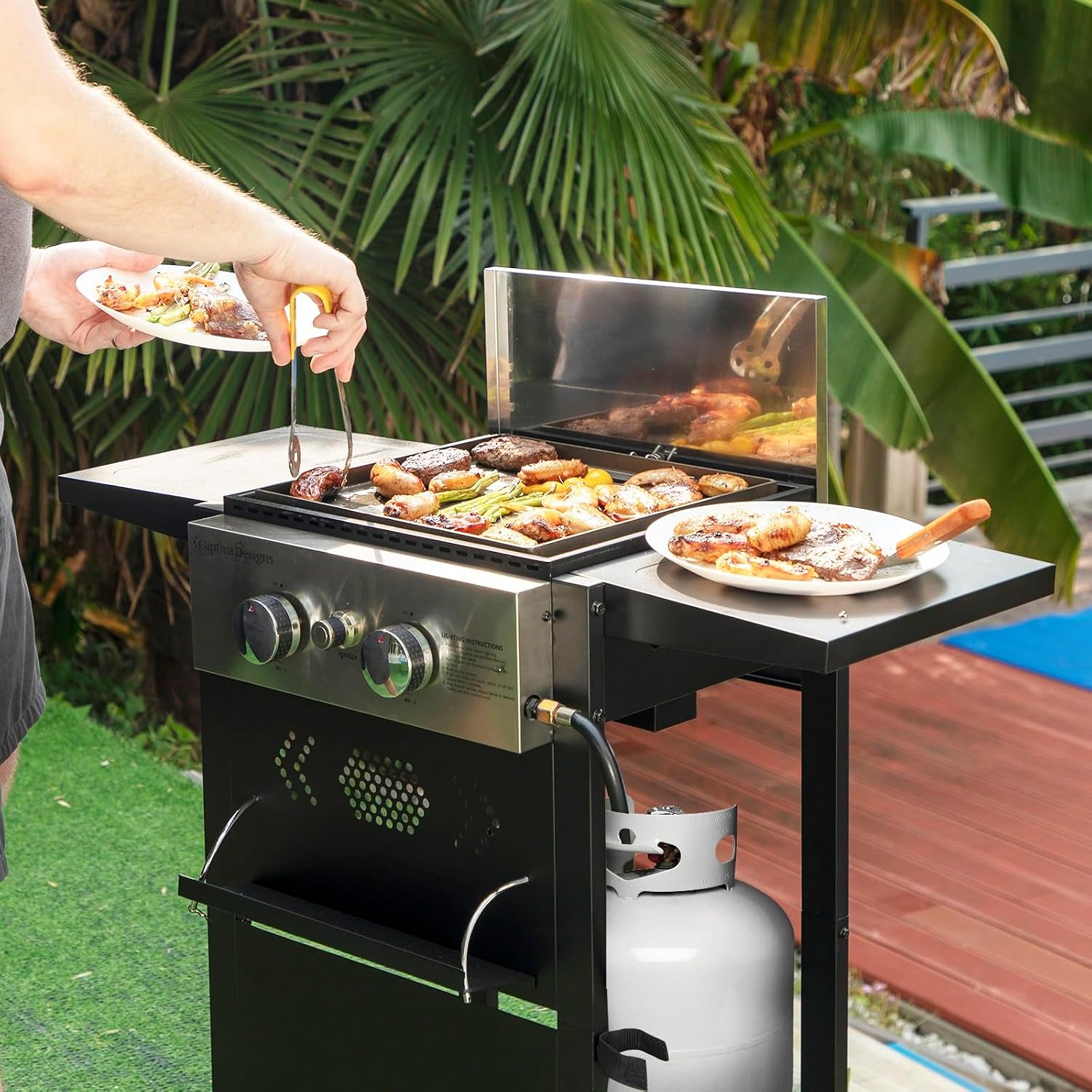 Sophia & William 2-Burner Gas BBQ Grill With Flat Top, Small Outdoor Propane Barbecue Grill with Side Shelves,Lid and Hose & Regulator for Camping, 20,000 BTU,Black