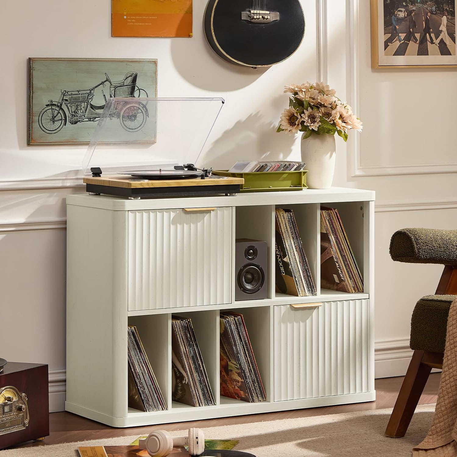 LEYAOYAO Large Record Player Stand with Vinyl Storage Up to 450 Albums, Wood Fluted Record Storage Accent Cabinet, Modern Stereo Media Cabinets, Wide Turntable Stand for Living Room, Antique White