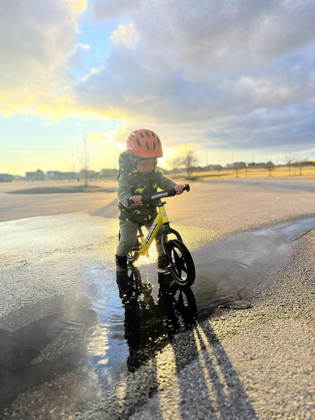 Strider 12' Sport Bike - No Pedal Balance Bicycle for Kids 1 to 4 Years - Includes Safety Pad, Padded Seat, Mini Grips & Flat-Free Tires - Tool-Free Assembly & Adjustments